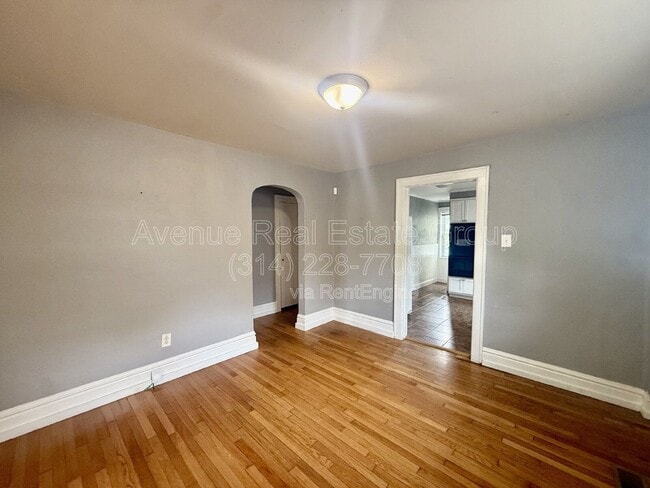 Building Photo - 5246 Chippewa St