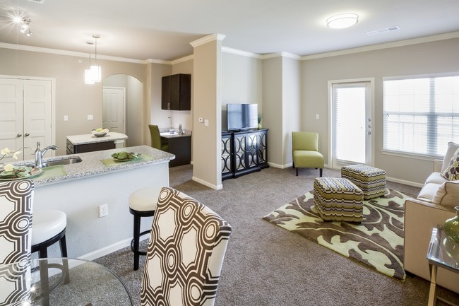 The Shores Apartments - Oklahoma City, OK | Apartments.com