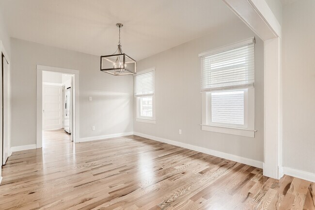 Building Photo - 4627 Batavia Pl