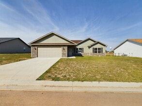 Building Photo - 156 Mesa Dr
