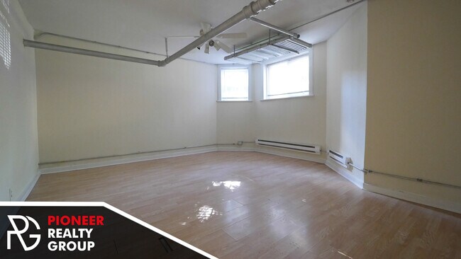 Foto del edificio - 4433 N Wolcott Ave