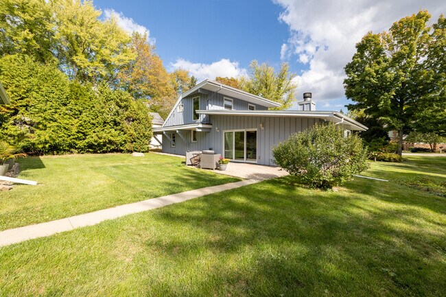 Foto del edificio - 4705 Highland Park Dr