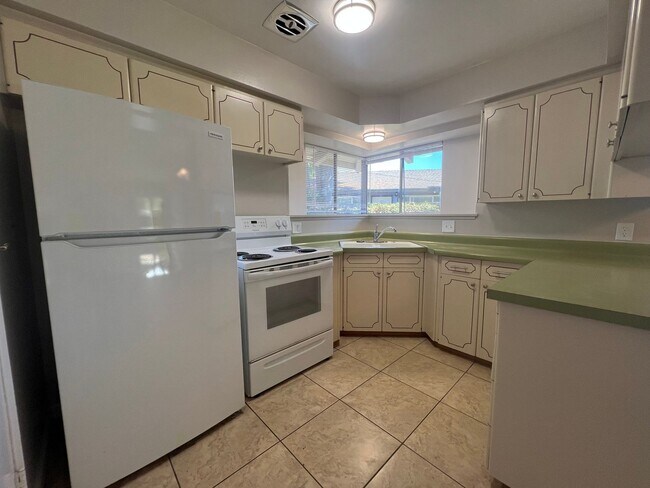 Photo - 307-309 CARRIAGE DR Apartment