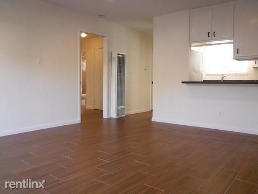 Building Photo - 1 br, 1 bath Apartment - 2743 21st St 2743