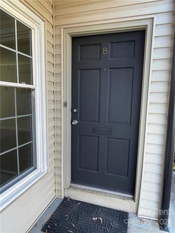 Foto principal - 5903 Quail Hollow Rd