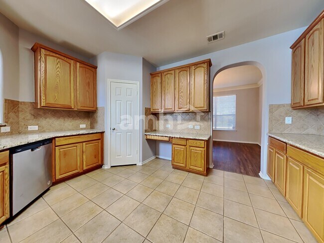 Foto del edificio - 2319 Merlin Dr