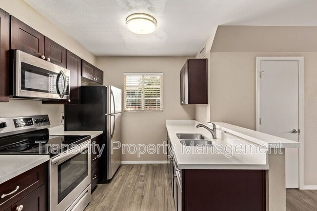 Building Photo - 2301 E University Dr