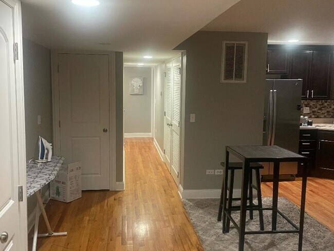 Foto del edificio - 3313 S Calumet Ave