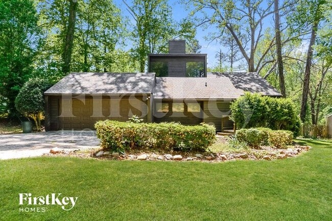 Building Photo - 5309 Golfcrest Cir