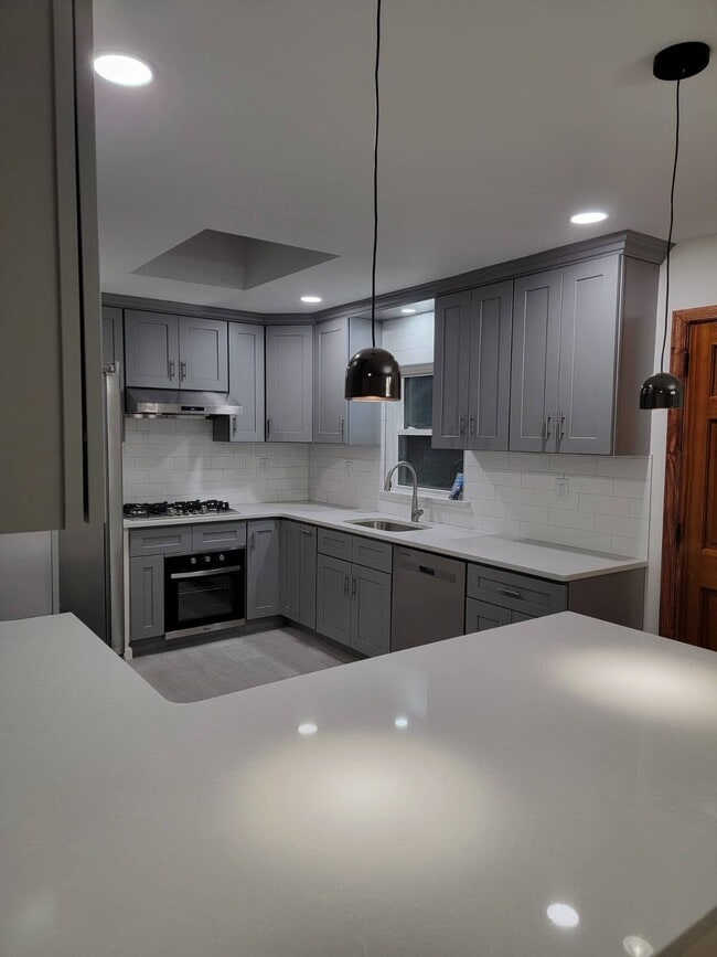 Foto del edificio - 57-08 260th St