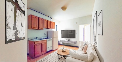 Building Photo - 325 E 14th St