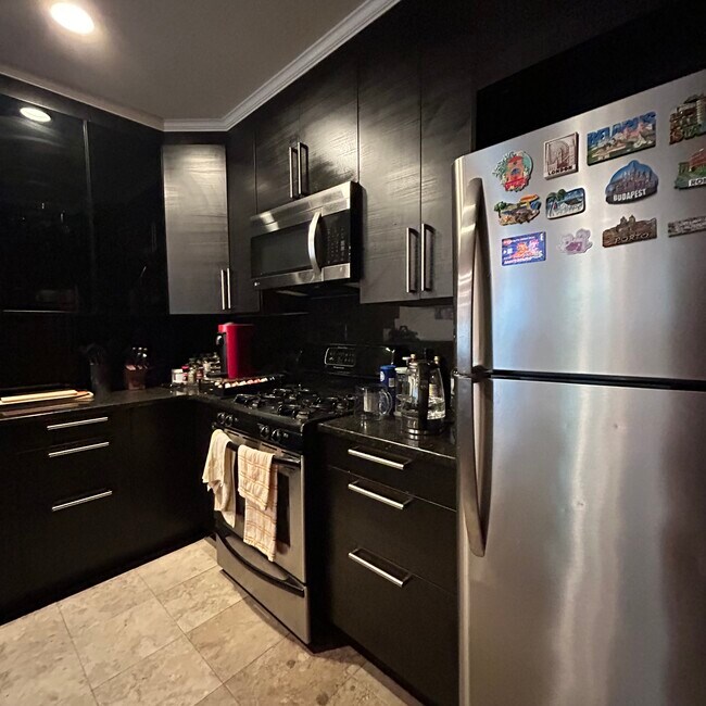 Foto del edificio - 1616 Beacon St