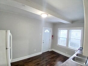 Building Photo - 510 S St Joseph St