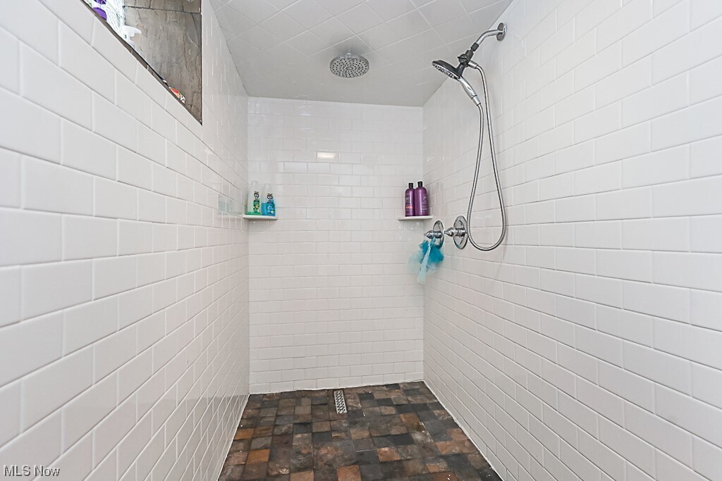 4526 Bridgeview Ave, Newburgh Heights, OH 44105 House Rental in