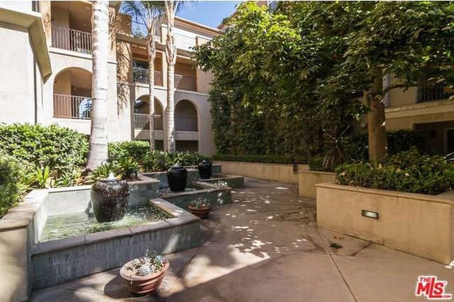 Building Photo - 12975 Agustin Pl