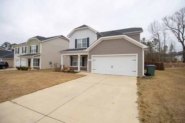 Foto del edificio - 4 bedroom/2.5 bath house near Ft Jackson, ...