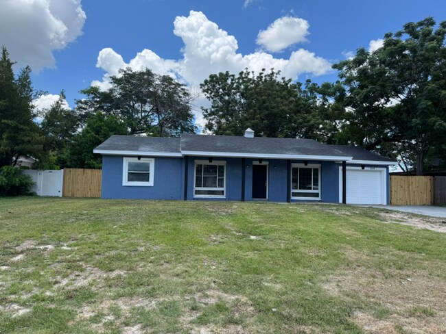 Building Photo - 5209 Palisades Dr