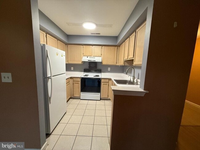 Foto del edificio - 414 Walden Cir