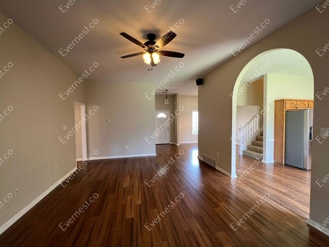 Building Photo - 13109 Sandbourne E