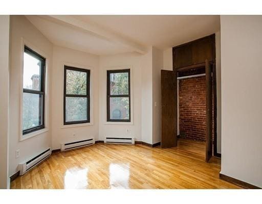 Building Photo - 129 Appleton St