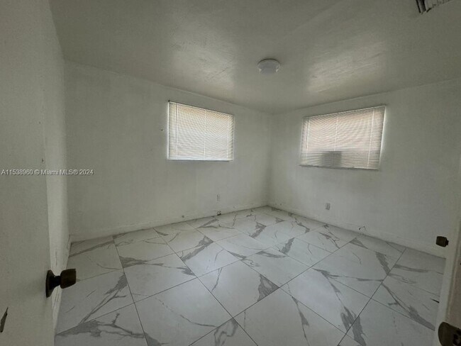 Building Photo - 1850 NW 93rd Terrace