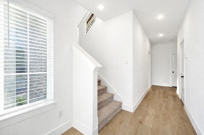 Building Photo - 18714 Colorado River Ln