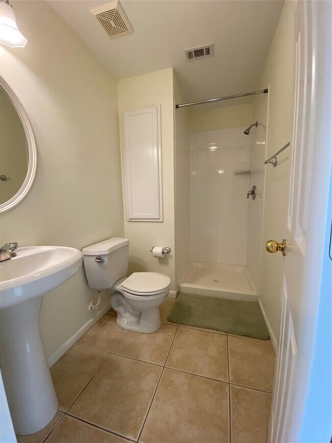 Foto del edificio - 11905 Algonquin Dr