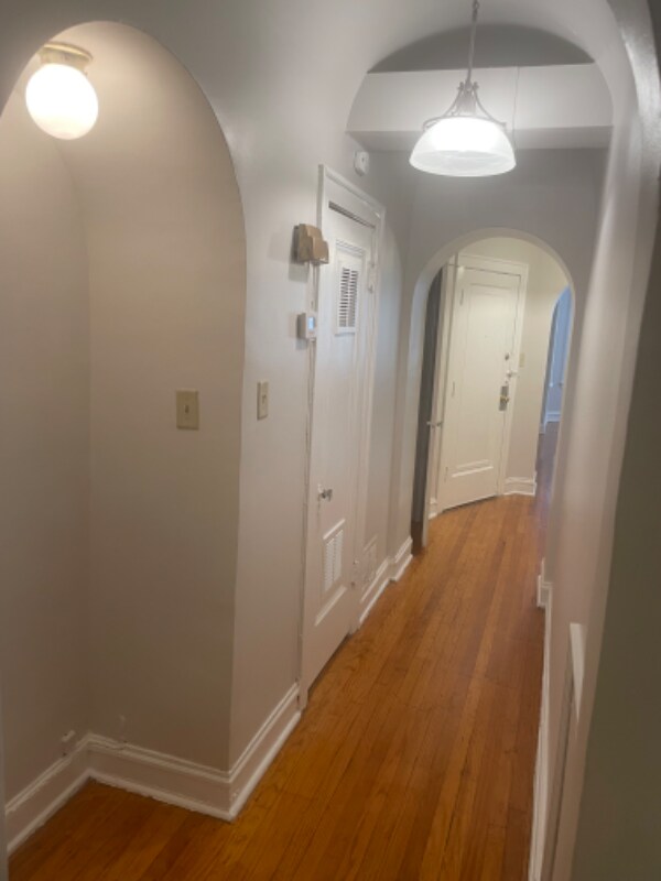 Building Photo - 7314 S Ridgeland Ave