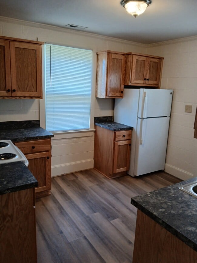 nuevos gabinetes de roble - 809 W Osborn Rd