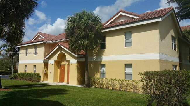 Foto del edificio - 7640 Westwood Dr