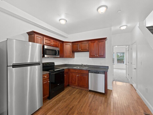 Building Photo - 1910 N Gratz St