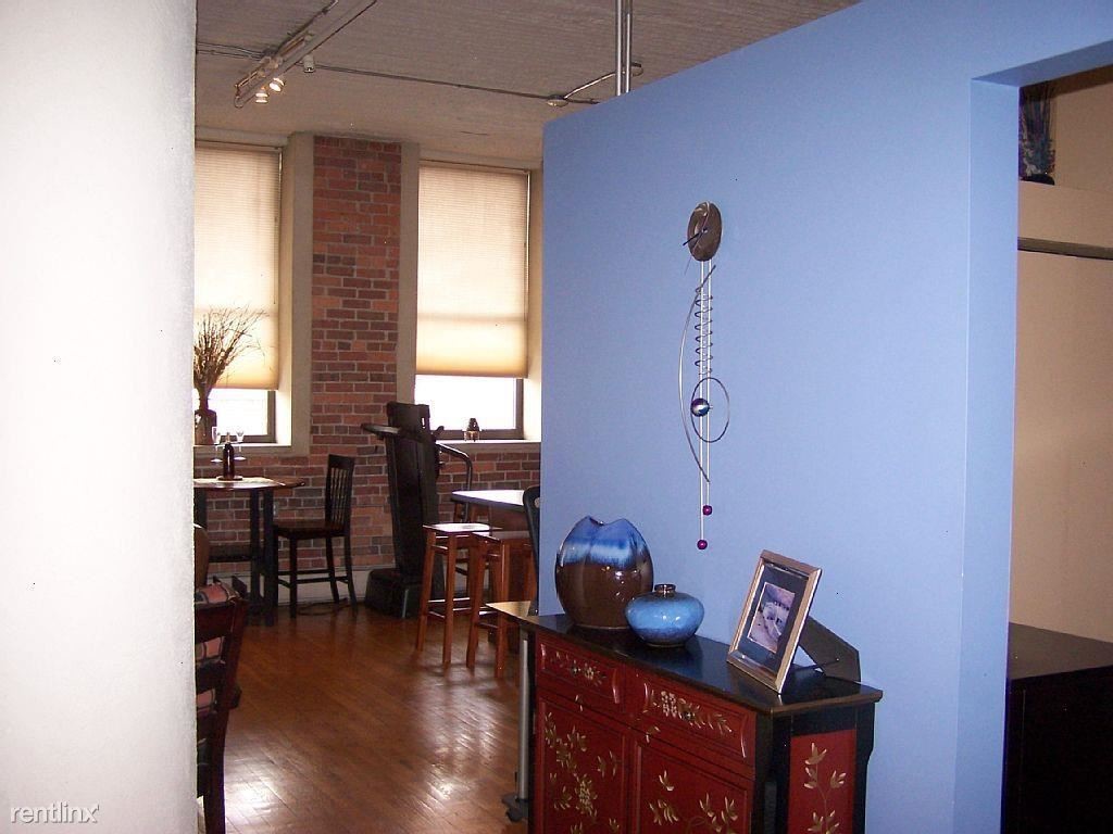 Primary Photo - 1 br, 1 bath - 820 E 7th St