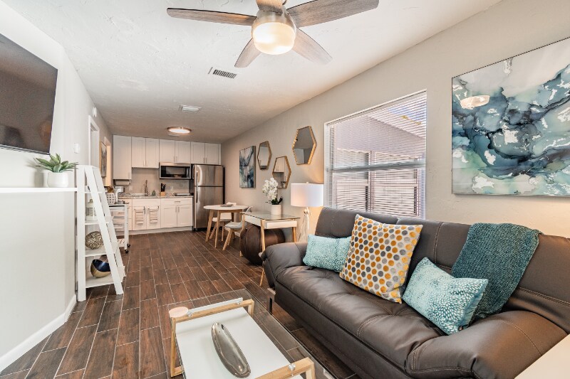 Primary Photo - 1 Bedroom Zen Oasis