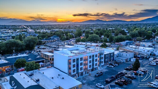 Foto del edificio - 67 S Main St