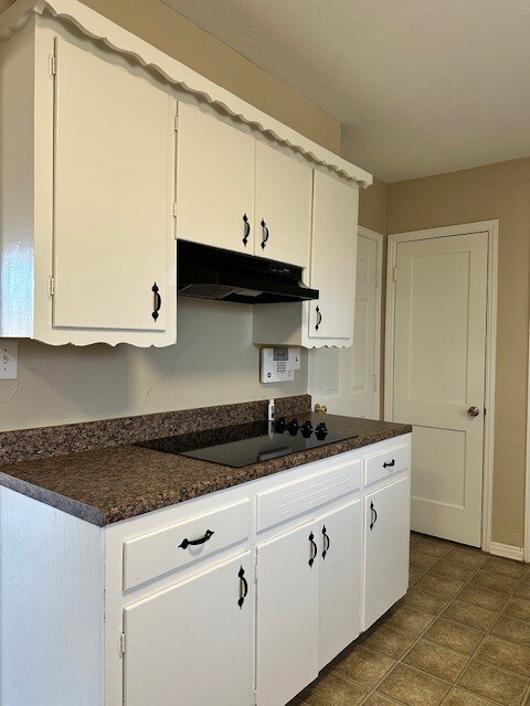 Foto del edificio - 3145 Lakeside Dr