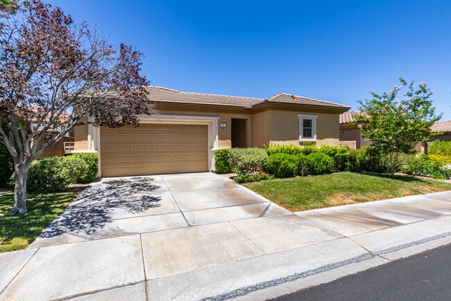 Building Photo - Elegant 3Bedroom/2.5Bath Furnished Home with Casita in Anthem Country Club
