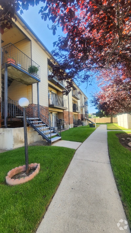 Building Photo - 1148 E 6600 S