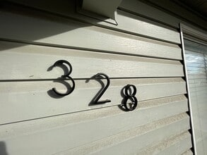 Building Photo - 328 L St