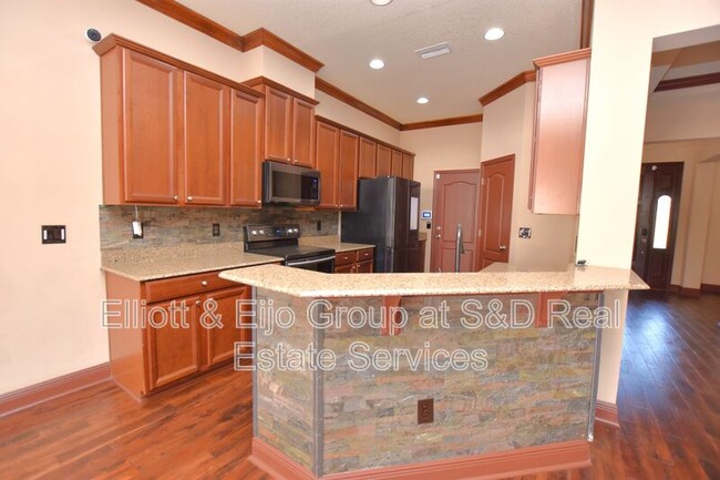 Foto del edificio - 2625 Red Fern Dr