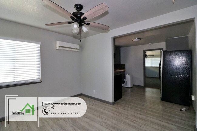 Foto del edificio - 4680 Meade St