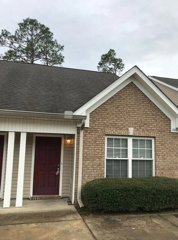 Photo - 2228 Cedarbrook Court