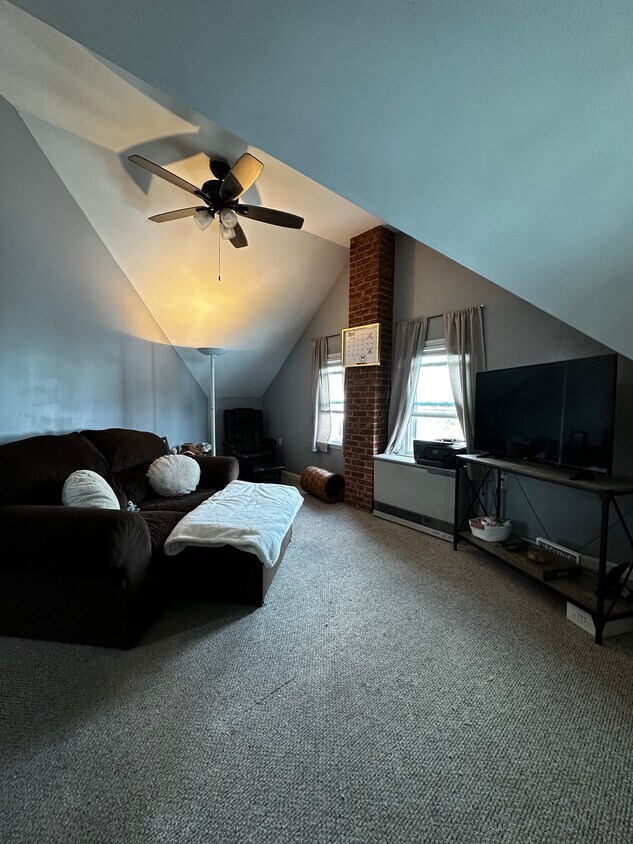 2-van-ness-st-unit-b-waterford-ny-12188-apartments-in-waterford-ny