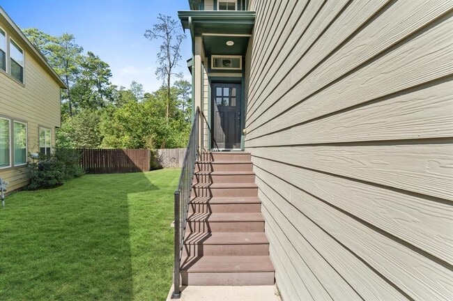 Building Photo - 34 Cheswood Manor Drive