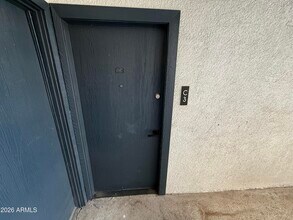 Building Photo - 302 E Monte Vista Rd