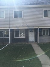 Building Photo - 802 E Canby St