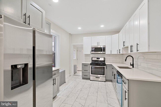 Foto del edificio - 1319 N 51st St