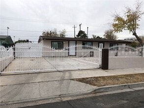 Building Photo - 5813 Evergreen Ave