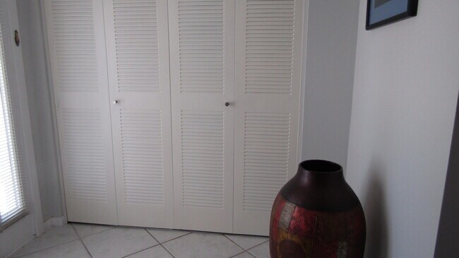 Building Photo - 943 Savannas Point Dr