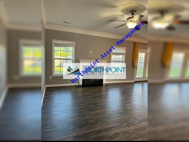 Foto del edificio - 7447 Lucky Clover Ln