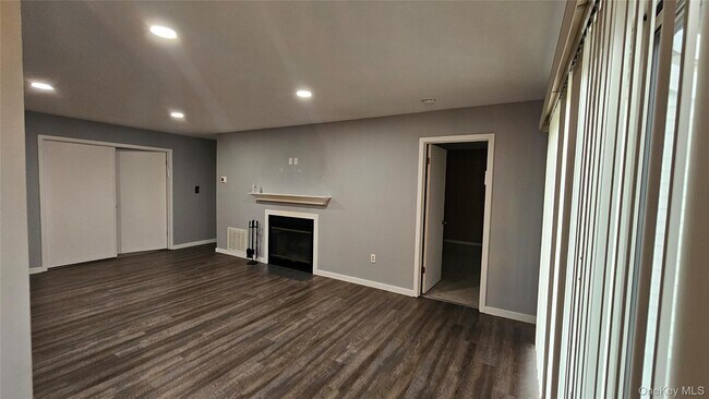 Foto del edificio - 806 Lenox Rd